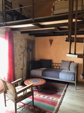 Mas De Costebelle Bed and Breakfast Bollène 0*,  Frankrijk